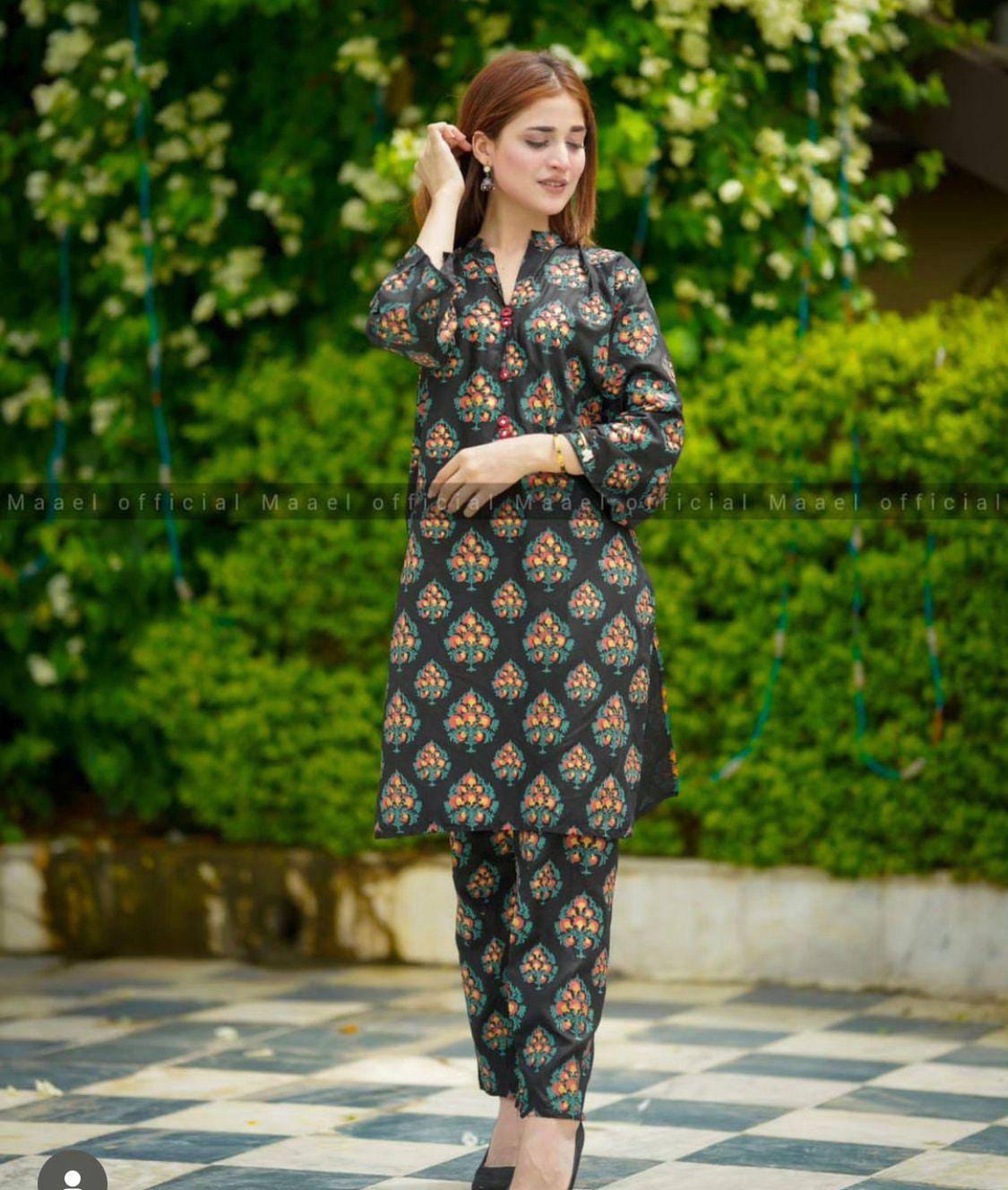2 Pcs Women's Stitched Lawn Printed Suit